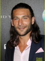 Zach McGowan