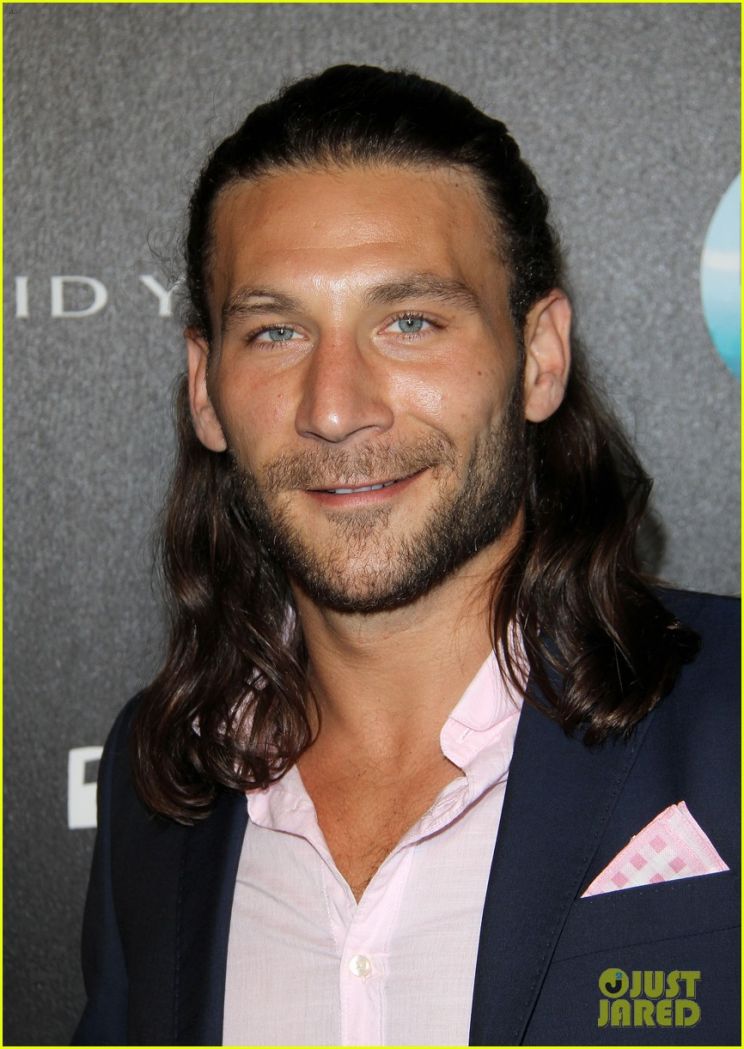 Zach McGowan