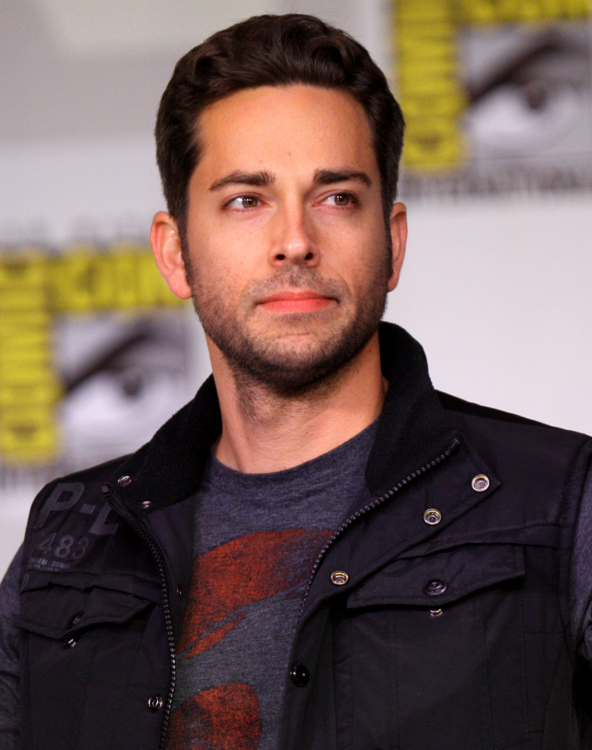 Pictures of Zachary Levi