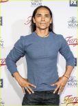 Zahn McClarnon