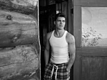 Zane Holtz