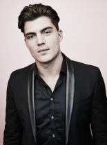 Zane Holtz