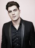 Zane Holtz