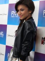 Zendaya #27708 picture (Portrait Medium)