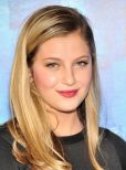 Zoe Levin