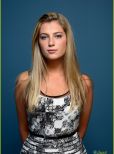 Zoe Levin