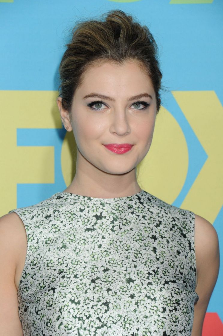 Zoe Levin