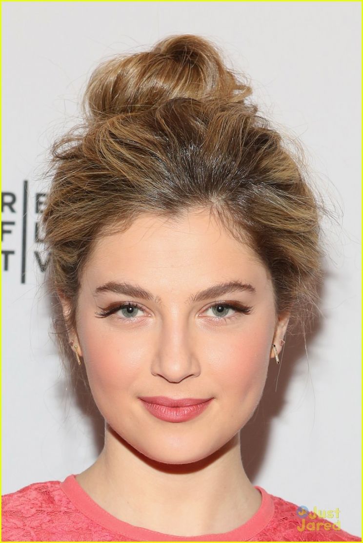 Zoe Levin