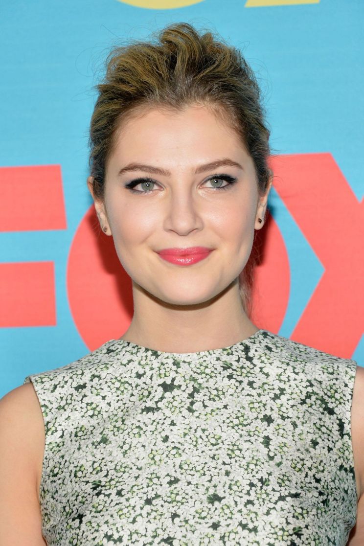 Zoe Levin