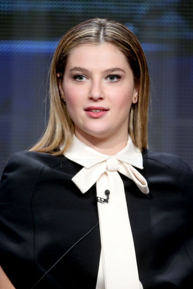 Zoe Levin