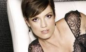 Zoe McLellan