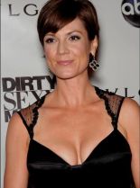 Zoe McLellan