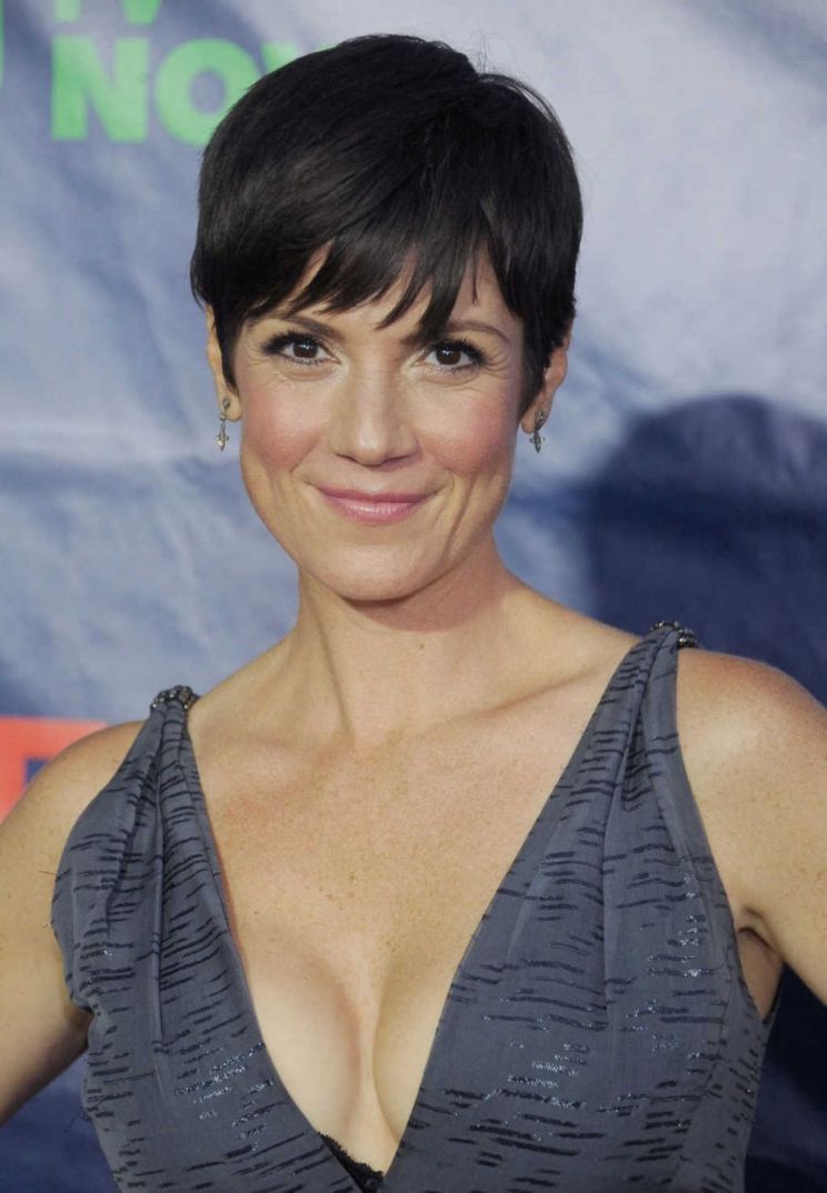 Zoe McLellan