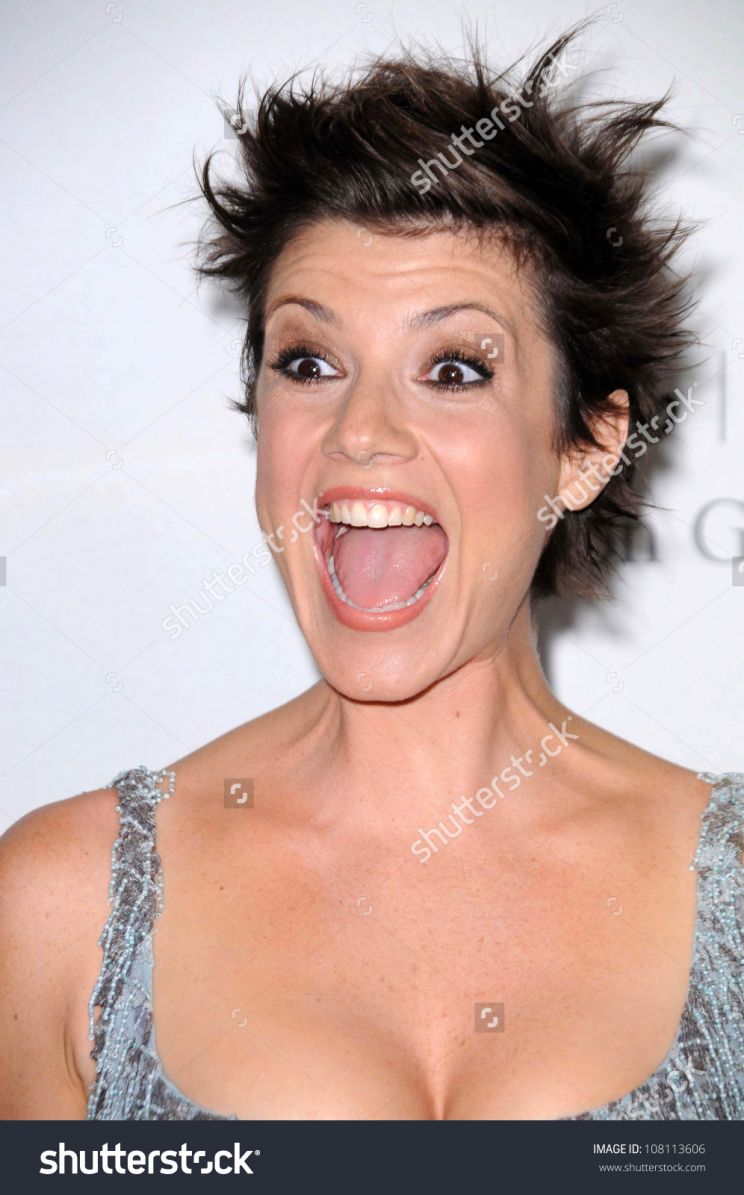 Zoe McLellan