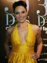 Zoe Naylor #924812 picture (Portrait Medium)
