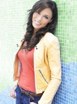 Zoe Naylor #924820 picture (Portrait Medium)