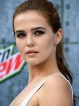 Zoey Deutch