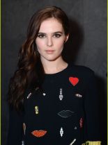 Zoey Deutch