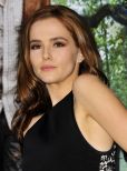 Zoey Deutch