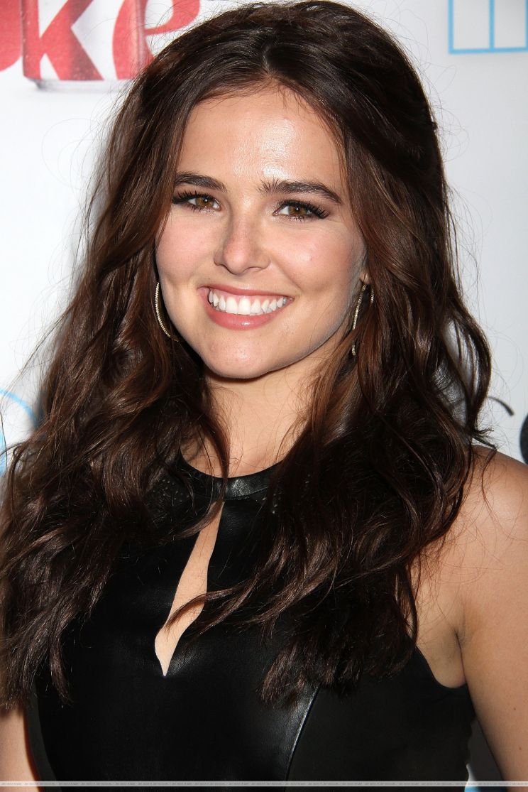Zoey Deutch