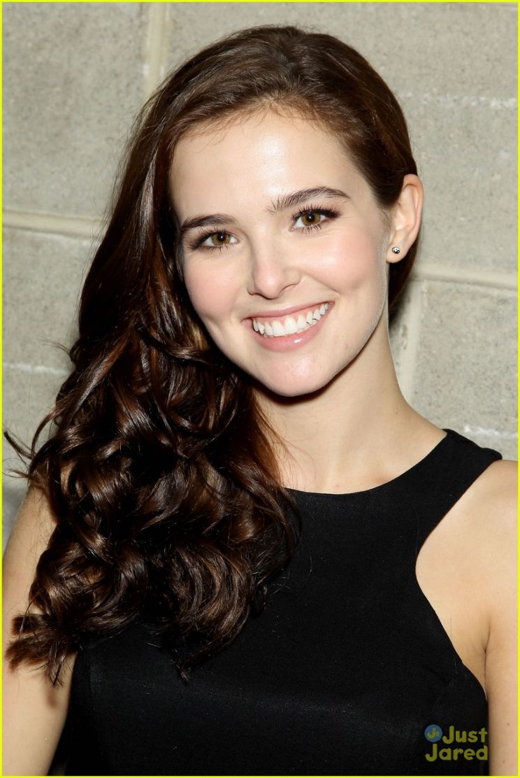 Zoey Deutch