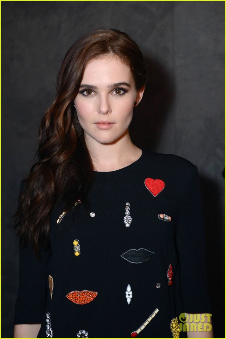 Zoey Deutch