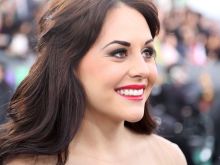 Zuria Vega #3448242 picture (Landscape Medium)